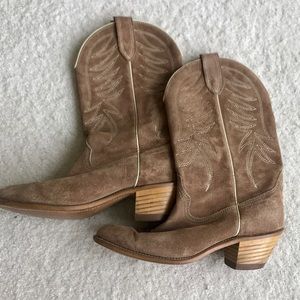 Light Brown Western Vintage Cowboy Boots